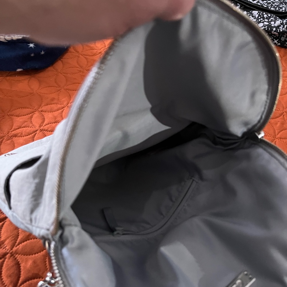 COPY - Lululemon - Picture 5 of 7